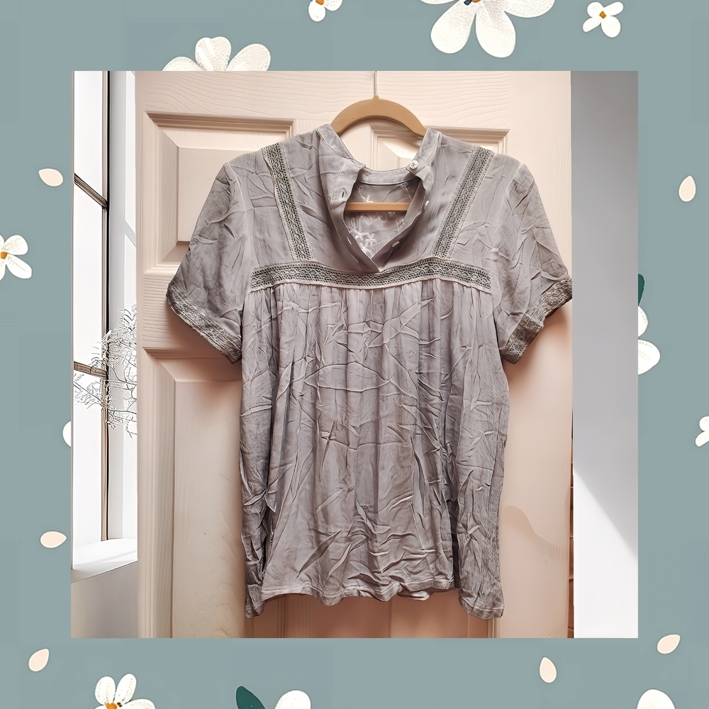 POL Boho Distressed Embroidered Gray Blouse New